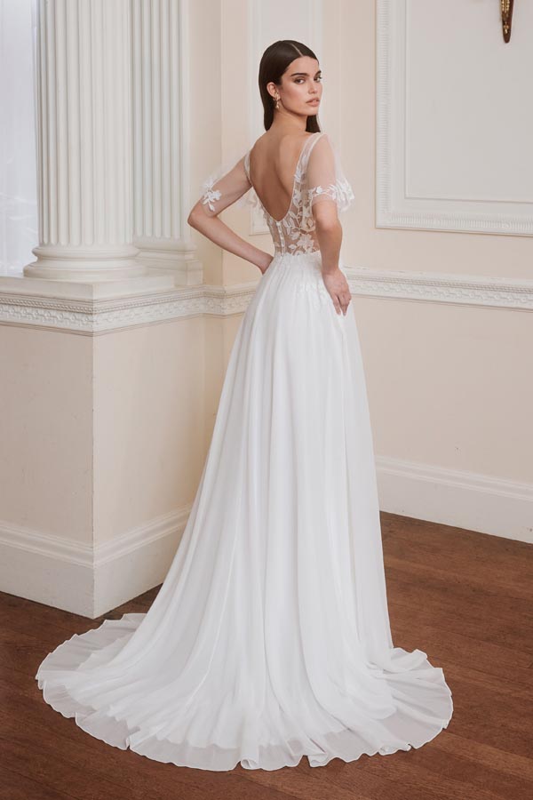 Bridal gown by KR by Studio Ellis